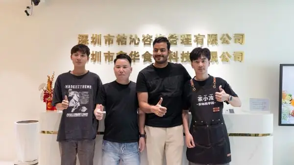 往期学员培训合影 — 茶小冷茶饮培训学院