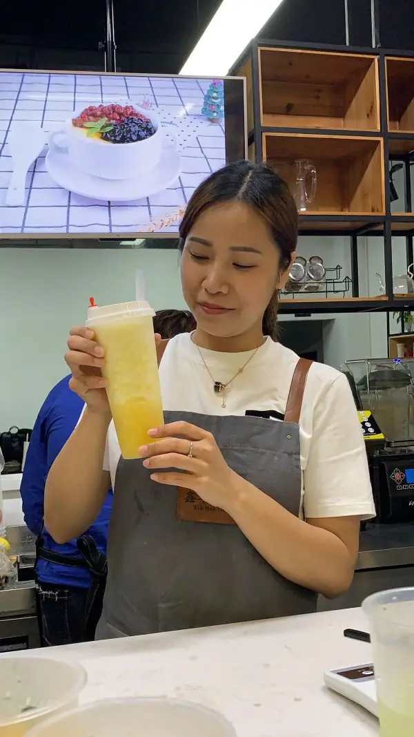 往期学员培训合影 — 茶小冷茶饮培训学院